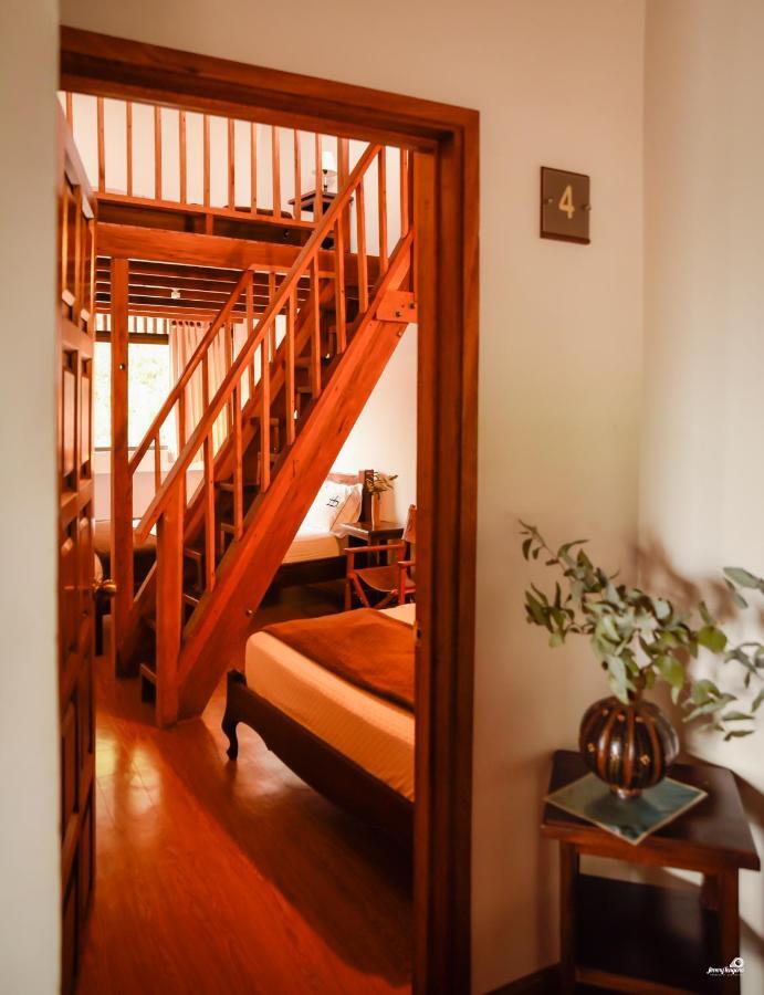 Ecohotel Bordones Isnos エクステリア 写真