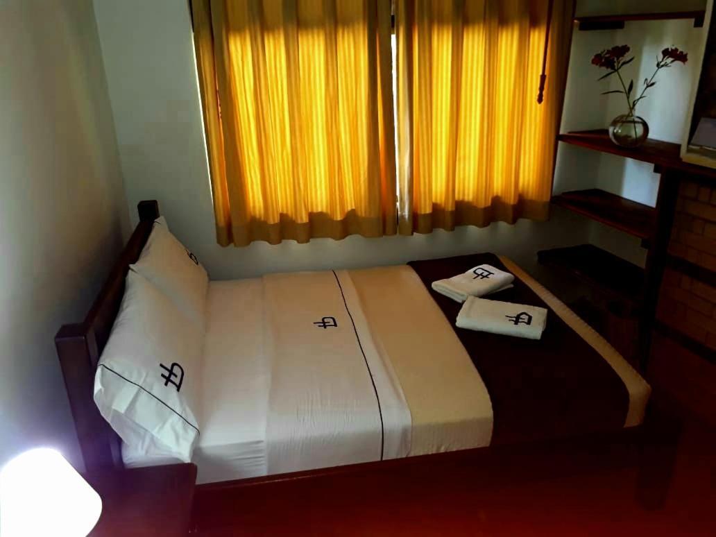 Ecohotel Bordones Isnos エクステリア 写真
